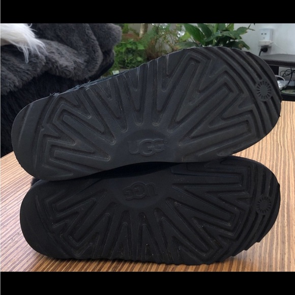 Ugg Black Hadley II Waterproof Sheepskin Boots Girls size 3 - Picture 7 of 9